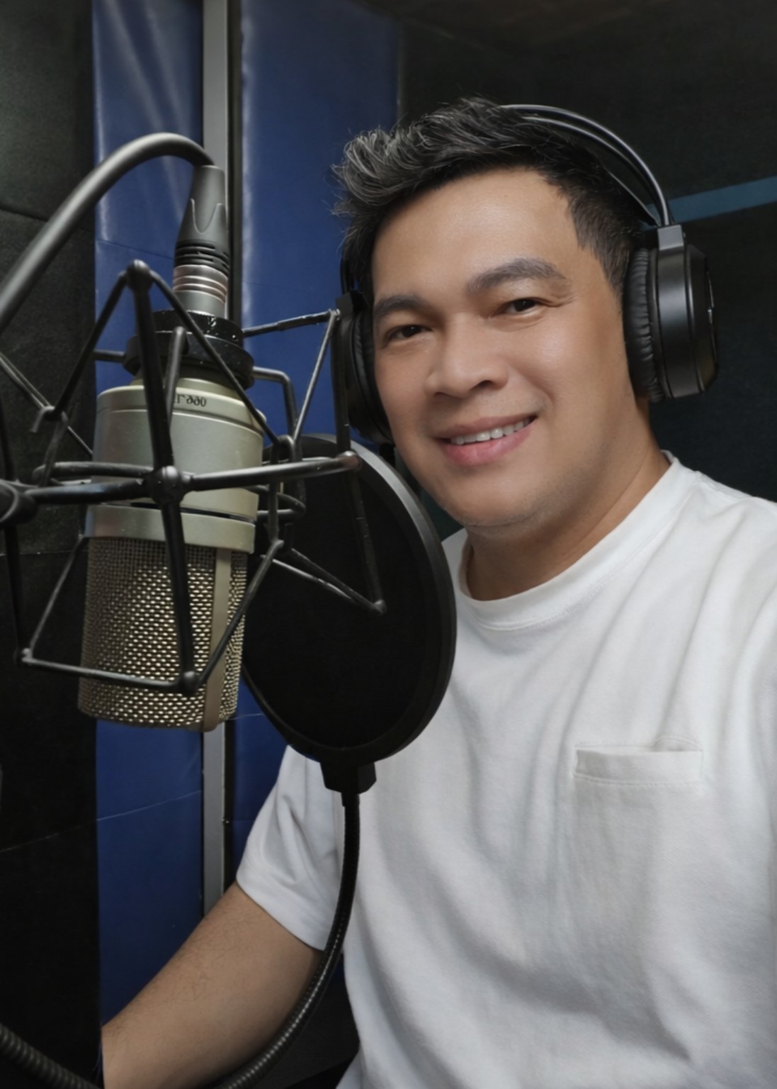 Noel Urbano in the recording studio